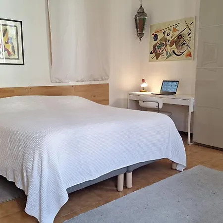 Homestay Stanza In Condiviso Nel Centro Storico Di