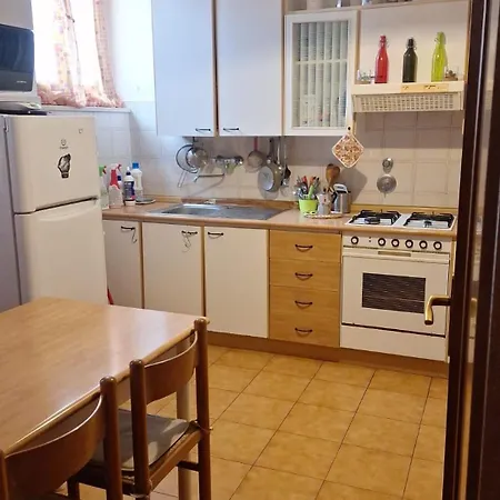 Homestay Stanza In Condiviso Nel Centro Storico Di