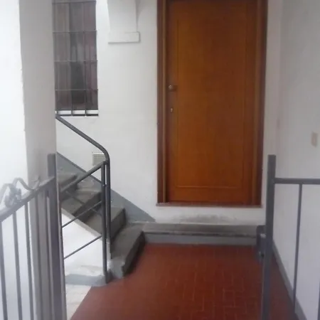 Stanza In Condiviso Nel Centro Storico Di Pansiyon