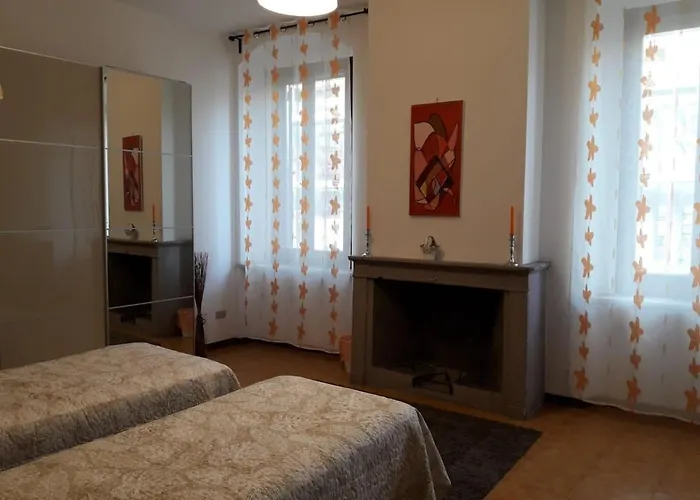 Pansiyon Stanza In Condiviso Nel Centro Storico Di